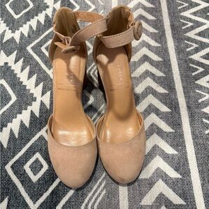 LC Lauren Conrad Nude Ankle Strap Heels